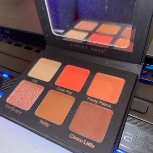 Violet Voss Coral Pop Eyeshadow Palette